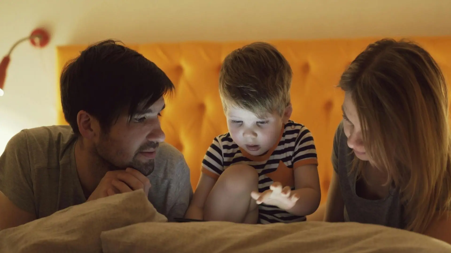 What Time Should Your Kids Actually Be in Bed?